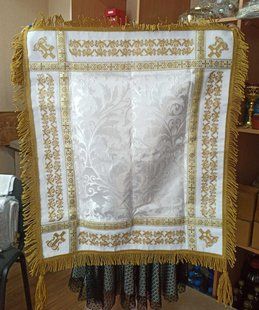 Скатерть с вышивкой на заказ 47х37см ( парча, бархат ) 3221-art фото