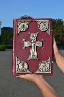 Евангелие 34х24 см с посеребренными накладками с обеих сторон и застежками, укр. Язык 13986-mk фото